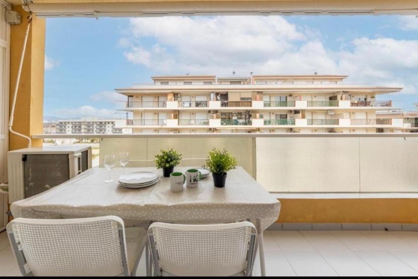 Aquario Rr18 Apartment La Pineda Exterior photo